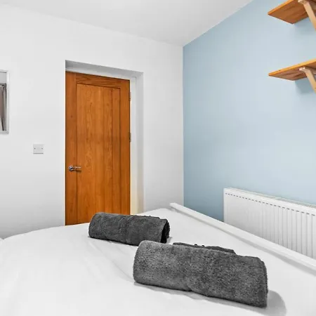 Cotswold Road North Apartment Bristol Exterior photo